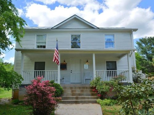 128 Tree Top Loop, Schuyler, VA 22969-2247