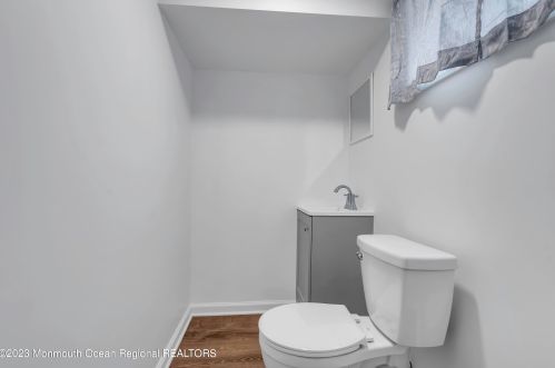 232 Cold Indian Spg Rd, Tinton Falls NJ 07712-3224 exterior