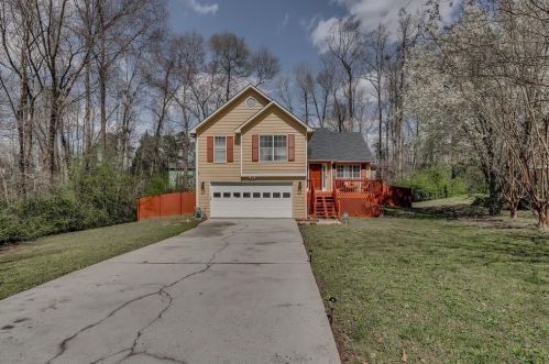 10847 Morning Dove Ct, Hampton, GA 30228-2634