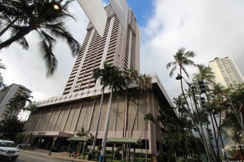 2240 Kuhio Ave, Honolulu HI  96815-2898 exterior