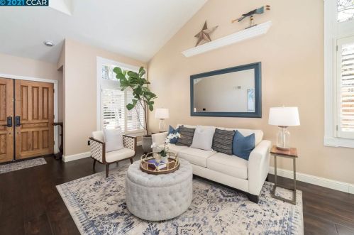 704 Bridge Creek Dr, San Ramon, CA 94582-5649