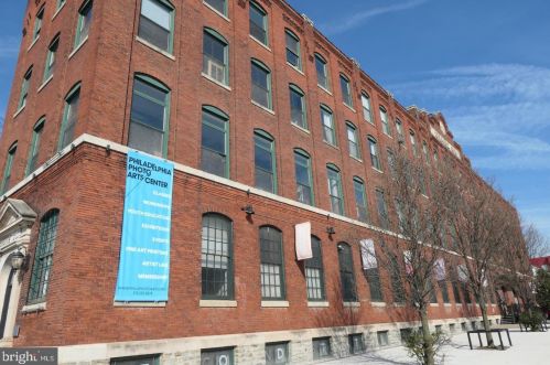 1600 Bodine St, Philadelphia PA 19122-0030 exterior