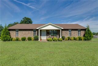 120 Virginia Dr, Portland, TN 37148-9063