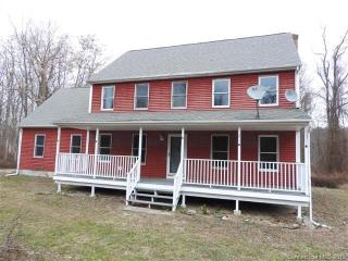 192 Middlesex Ave, Chester CT  06412-1219 exterior