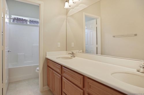 1292 Bellingham Dr, Oceanside, CA 92057-2723