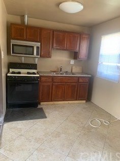 361 Dixon St, Irwindale, CA 91702