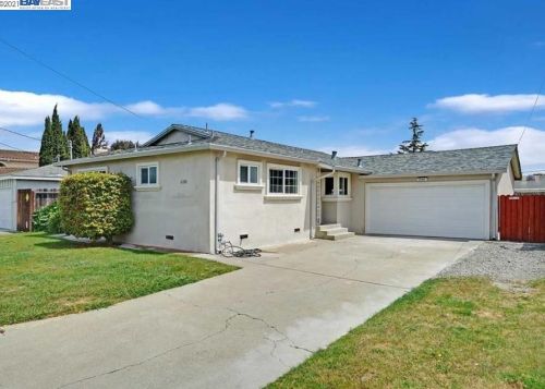 6180 Tourraine Dr, Newark, CA 94560-1741