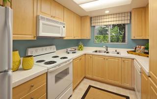 97 Hearthstone, Irvine CA  92606-7631 exterior