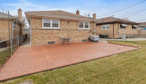 4937 Mont Clare Ave, Chicago, IL 60656