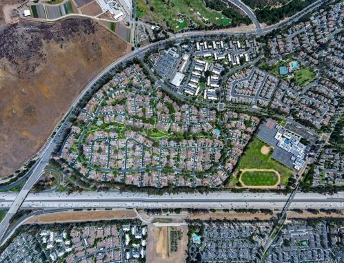 5255 Thorn Tree Ln, Irvine CA  92612-2346 exterior