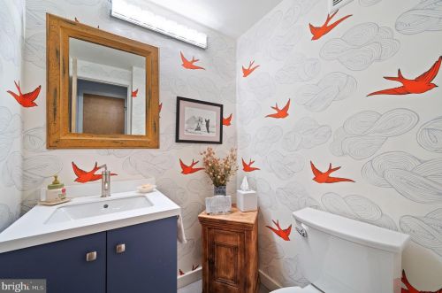 2050 Lombard St, Philadelphia PA  19146-1315 exterior