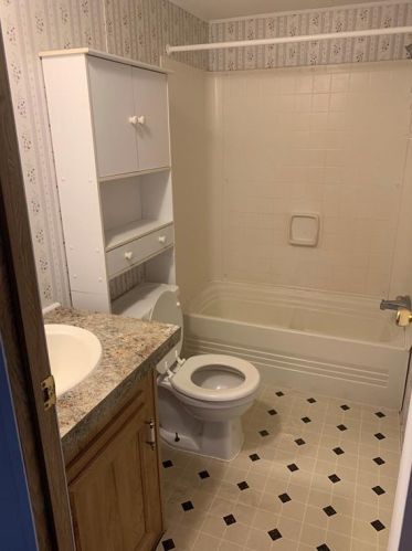 801 Morgan St, Angleton TX  77515-4526 exterior