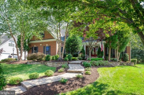 6049 Tinley Mill Dr, Haymarket, VA 20169-3282