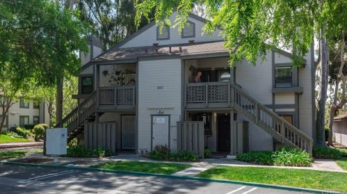 1953 Wellington Ln, Vista CA  92081-7976 exterior