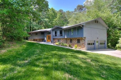 4693 Rivercliff Dr, Lilburn GA  30047-4736 exterior