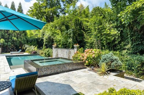 4000 Arden Way, Atlanta GA  30342-3948 exterior