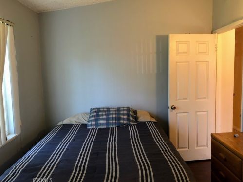 1602 Raymar St, Santa Ana CA 92703-4619 exterior