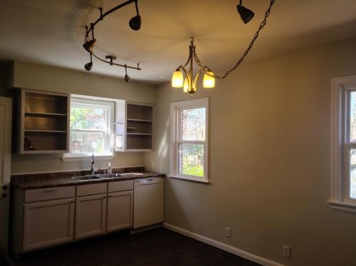 6925 Gloria Dr, Cincinnati OH  45239-4312 exterior