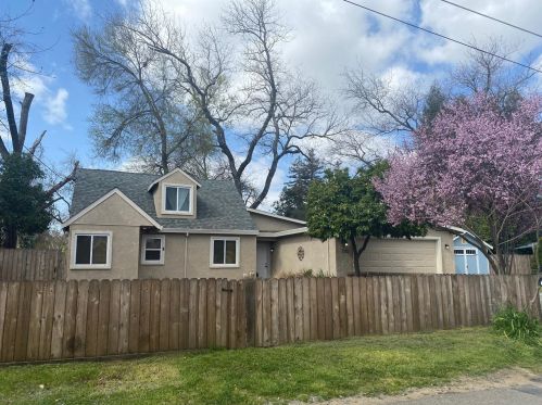 7321 Veterans Ln, Citrus Heights, CA 95610-2918