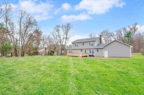 43 Hillside Dr, Ellington CT  06029-2417 exterior