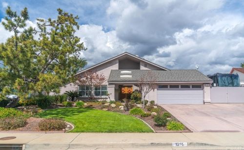 1215 Nashport St, La Verne, CA 91750-2437