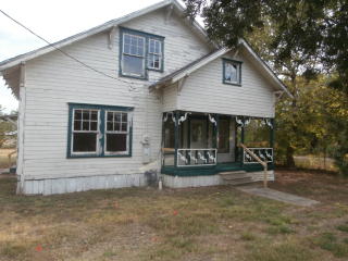 303 Frederick St, Otto, TX 76682-2920