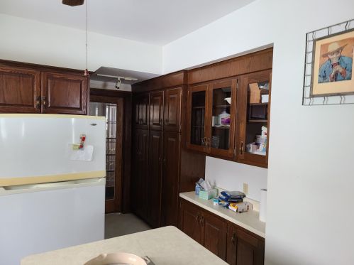 1827 Dale Ct, Saint Paul, MN 55113-6520