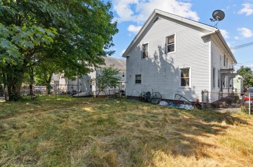 72 Maple Ave, Providence, RI 02919-6908