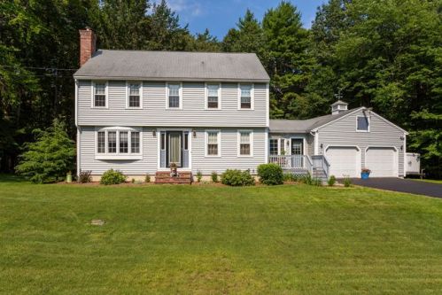 95 Heritage Dr, Portsmouth, NH 03869-5104