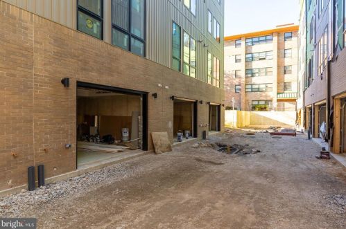 718 17th St, Philadelphia PA  19130-2815 exterior