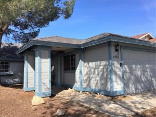 44821 16th St, Lancaster, CA 93534-2132