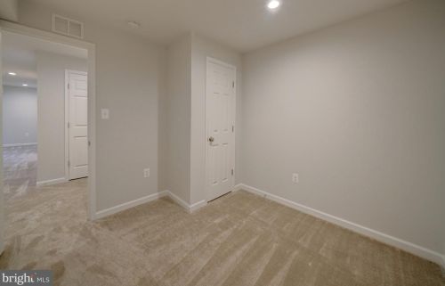 9470 Vollmerhausen Dr, Columbia MD  21046-2004 exterior