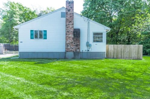 1890 Poquonock Ave, Windsor CT  06095-1234 exterior