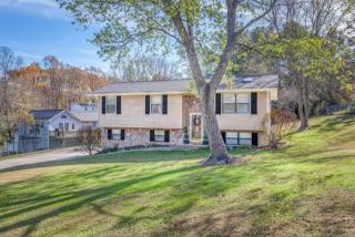 195 Crest Cir, Ringgold, GA 30736-3211