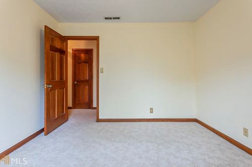 1146 Winterberry Trce, Conyers GA  30013-5586 exterior