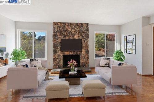 17628 Vineyard Rd, Hayward, CA 94546-1242
