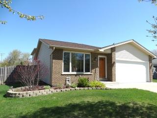 16758 Fawn Path, Romeoville, IL 60441-7647