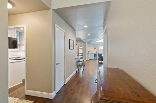 1503 Shannon Pl, Carrollton TX 75006-1500 exterior