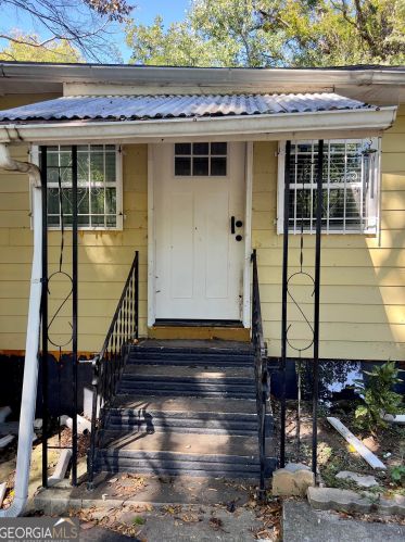 40 Knottingham Ct, Stockbridge GA  30281-3100 exterior