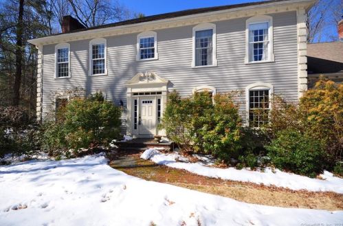 17 Salisbury Way, Farmington, CT 06032-1439