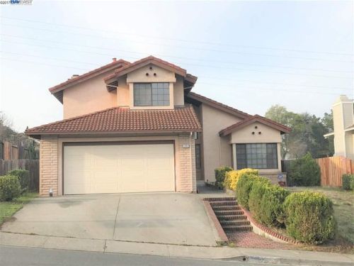 578 Turquoise Dr, Rodeo, CA 94547-1742