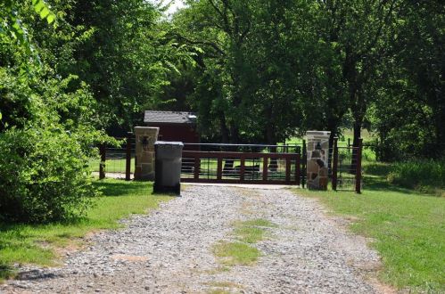 7988 Slay St, Fort Worth, TX 76135-9312