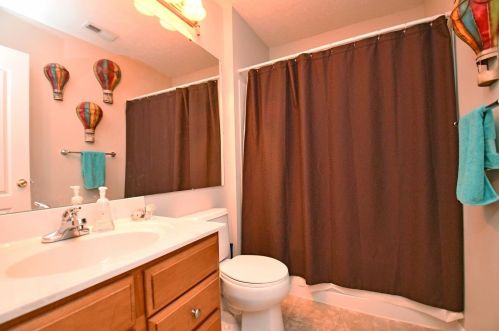 7219 English Dr, Cincinnati OH  45244-3150 exterior