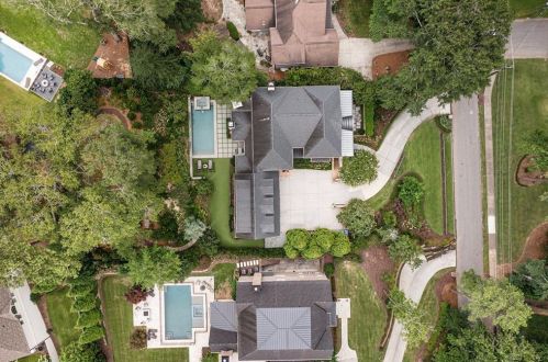 271 Hillside Dr, Atlanta GA  30342-3623 exterior