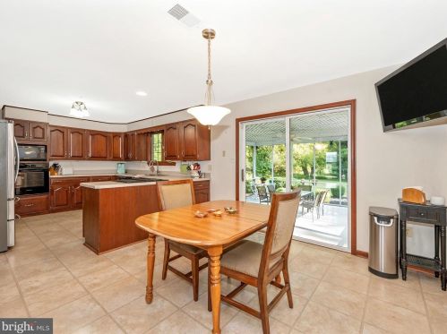 8323 Palmer Rd, Middletown MD  21769-8806 exterior