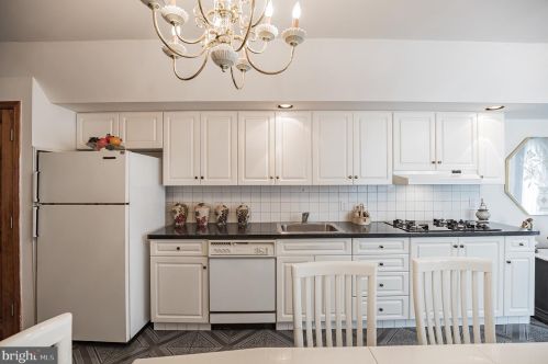 1915 13 St, Philadelphia PA  19148-2202 exterior