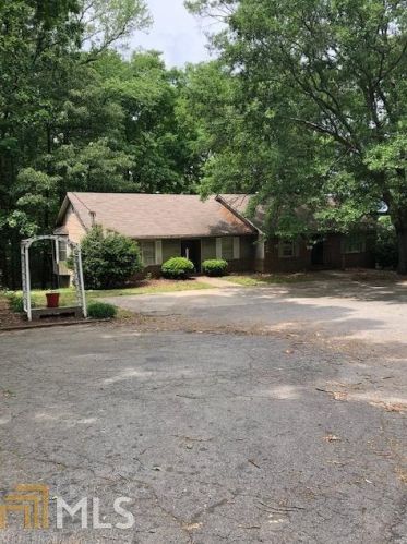 63 Central Middle School Rd, Carrollton, GA 30116-8985