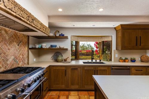 1451 Foothill Blvd, Santa Ana CA 92705-2511 exterior