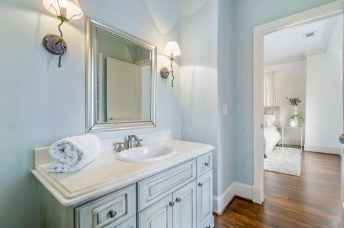 395 Beverly Rd, Atlanta GA  30309-2728 exterior