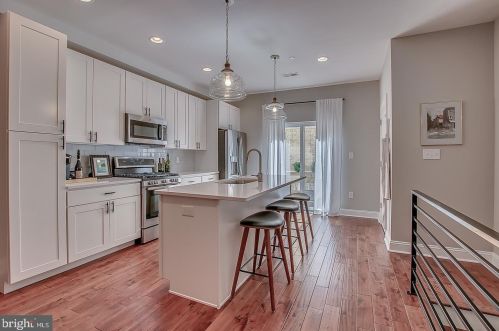 1604 Bodine St, Philadelphia PA 19122-0030 exterior